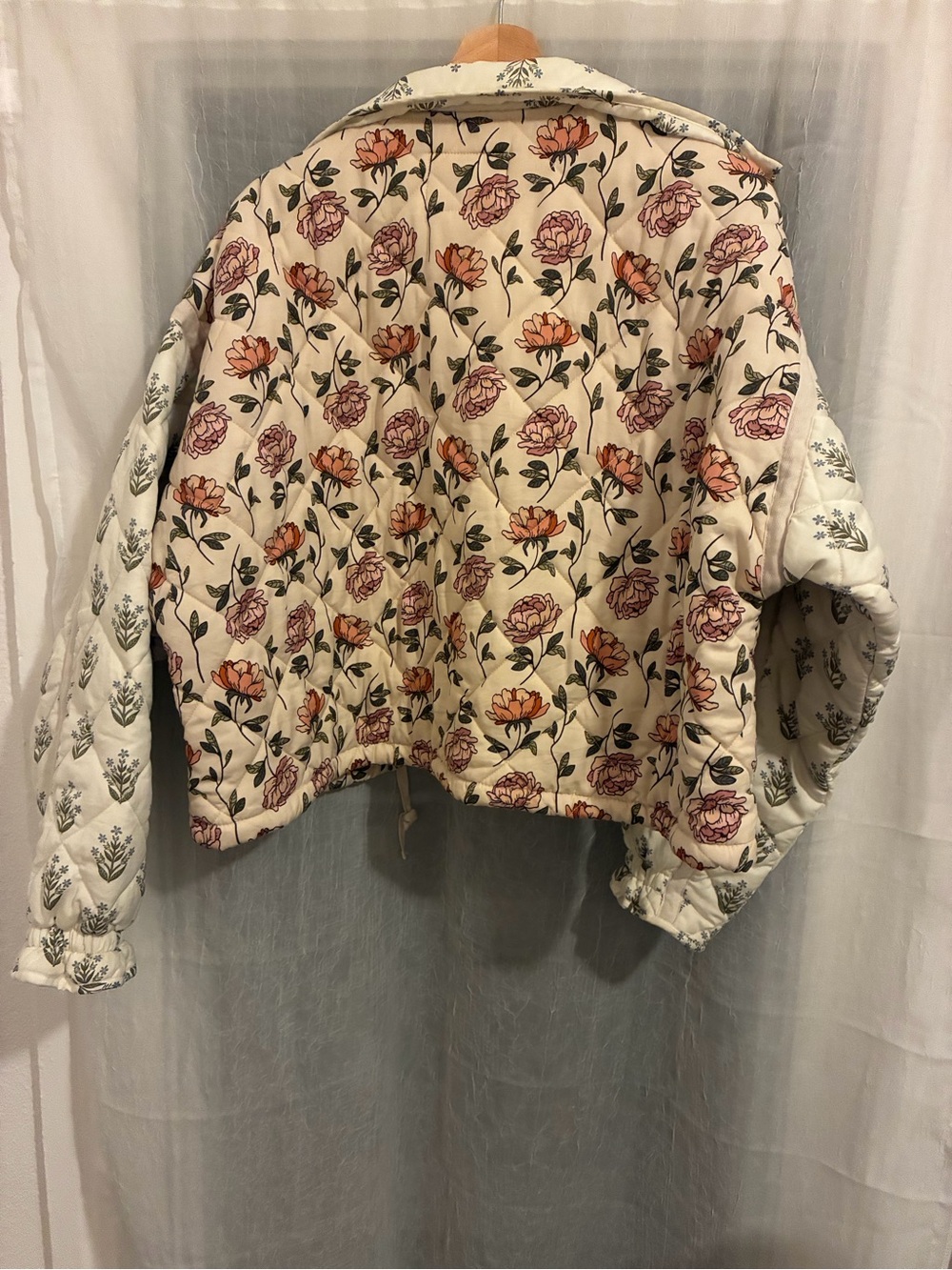 SOFT☁️Blank NYC Women's Natural Bloom Bash Quilted Bomber Jacket Sz L - Picture 3 of 3